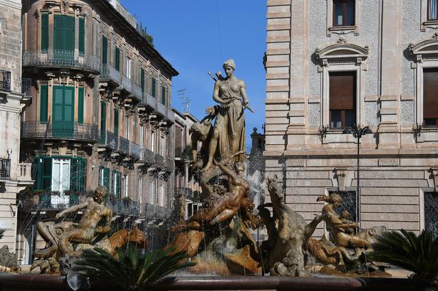 Piazza Archimede Piazza Archimede